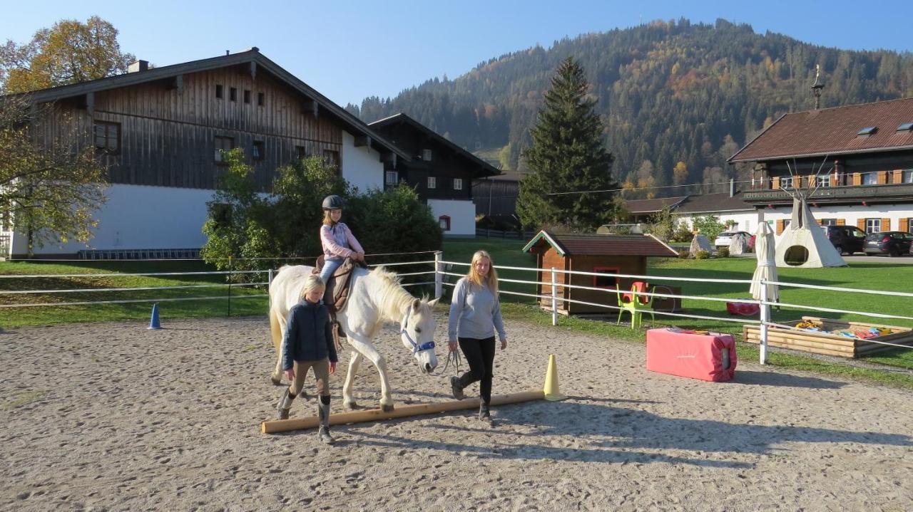 Thomanhof Chalet-Appartement Saalfelden Buitenkant foto